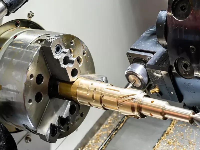 4 tengelyes CNC mar&aacute;s
